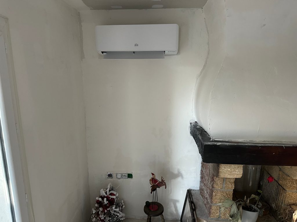 Installation climatisation bi split à la Roquebrussane, dans le Var